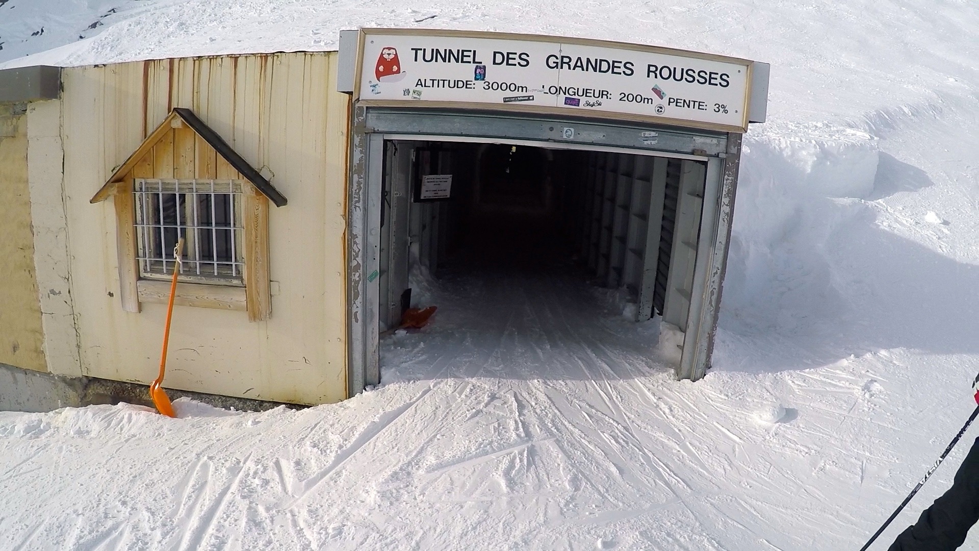 the tunnel alpe d'huez